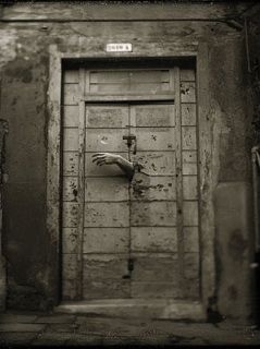 Porte Sbarrate (Solitudine Veritiera)  