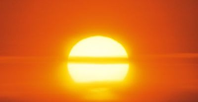 Tutto scorre, mentre il sole ruota lento nel cielo