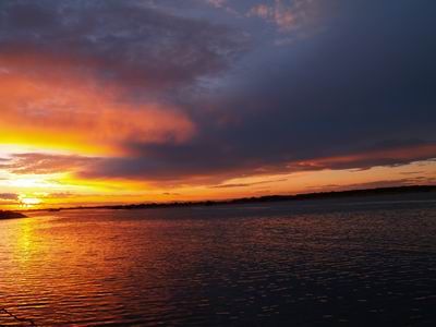 Nel tramonto, si spegne